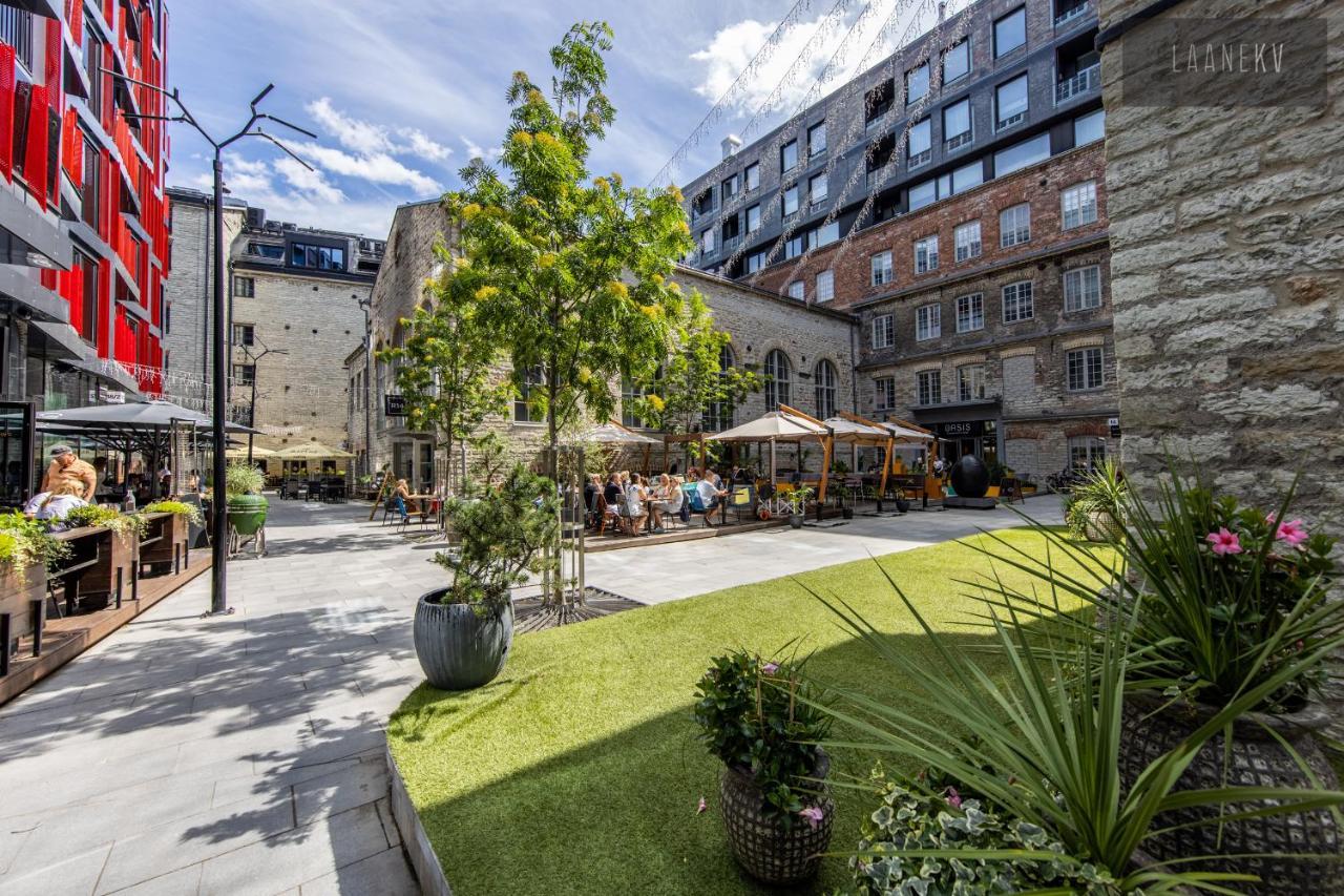 Rotermanni Apartment#Top Location#Spacious#Free Parking Tallinn Bagian luar foto