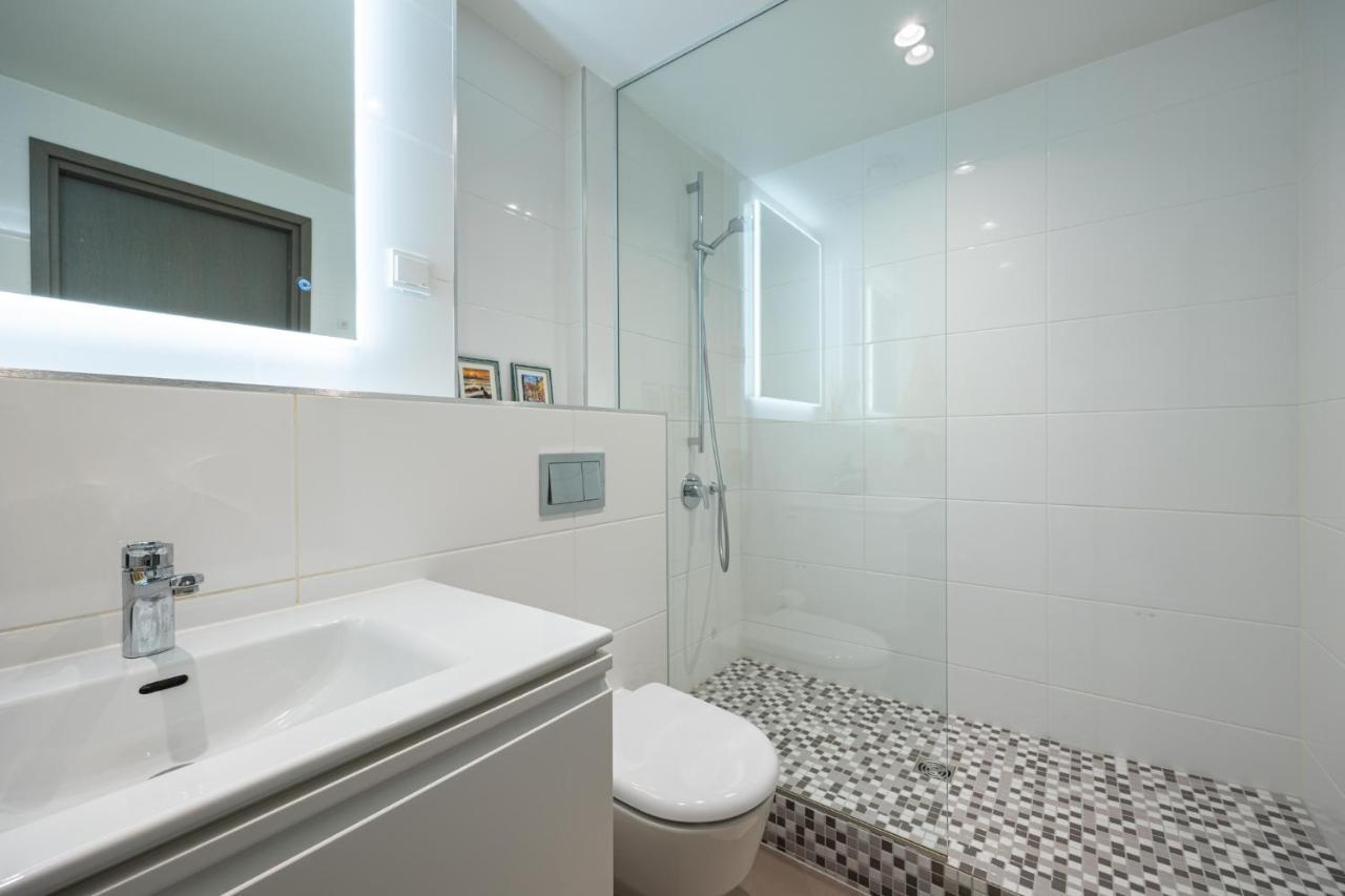 Rotermanni Apartment#Top Location#Spacious#Free Parking Tallinn Bagian luar foto