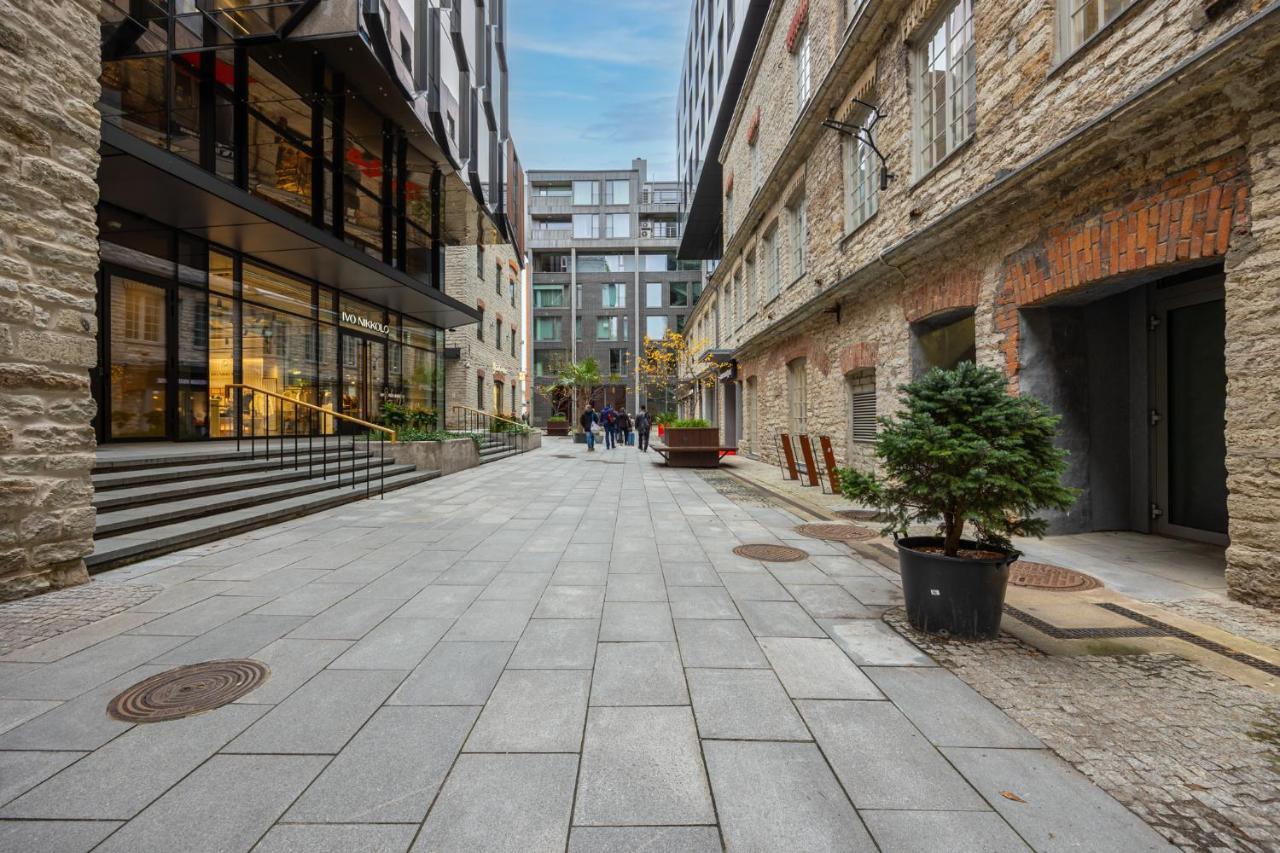 Rotermanni Apartment#Top Location#Spacious#Free Parking Tallinn Bagian luar foto